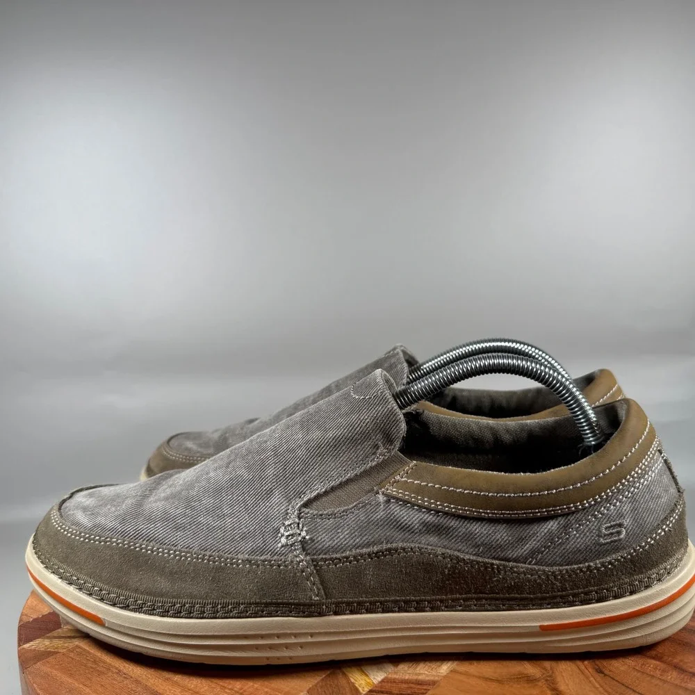Skechers good used